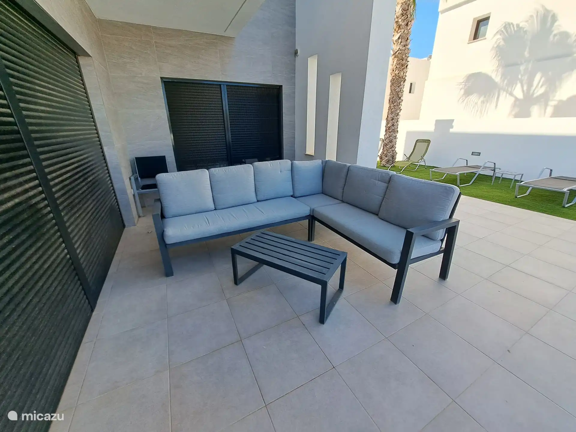 Volop genieten van onze lounge