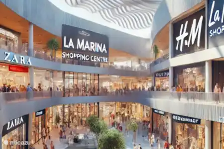 Shopping center La Marina in Ondara