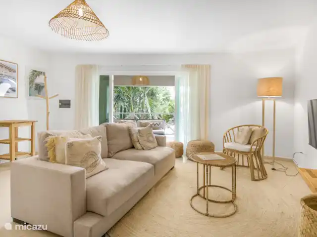 Apartamento para 4 personas con piscina en Curazao, Banda Arriba (este), Jan Thiel - apartamento Salón
