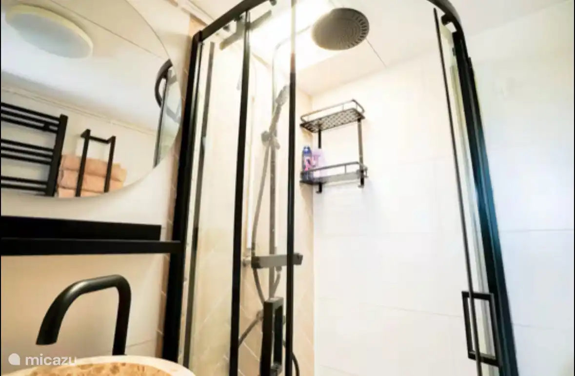 Bonita ducha de lluvia 