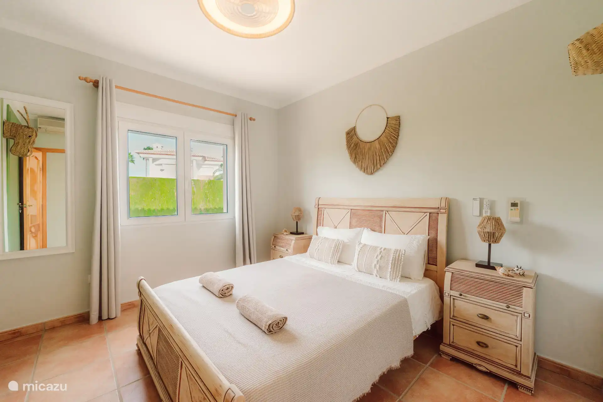 2e slaapkamer met 2persoonsbed