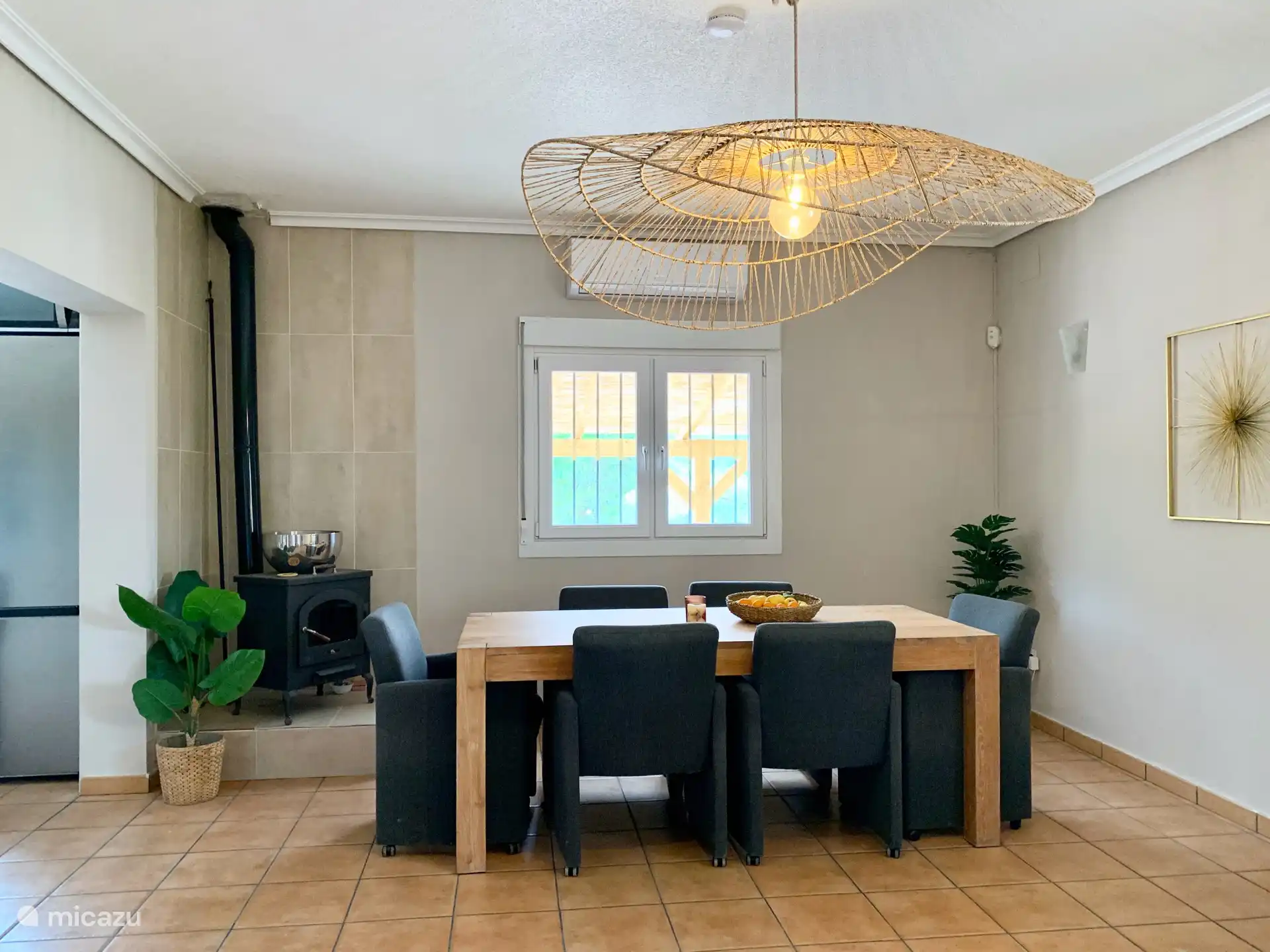 Esszimmer für sechs Personen