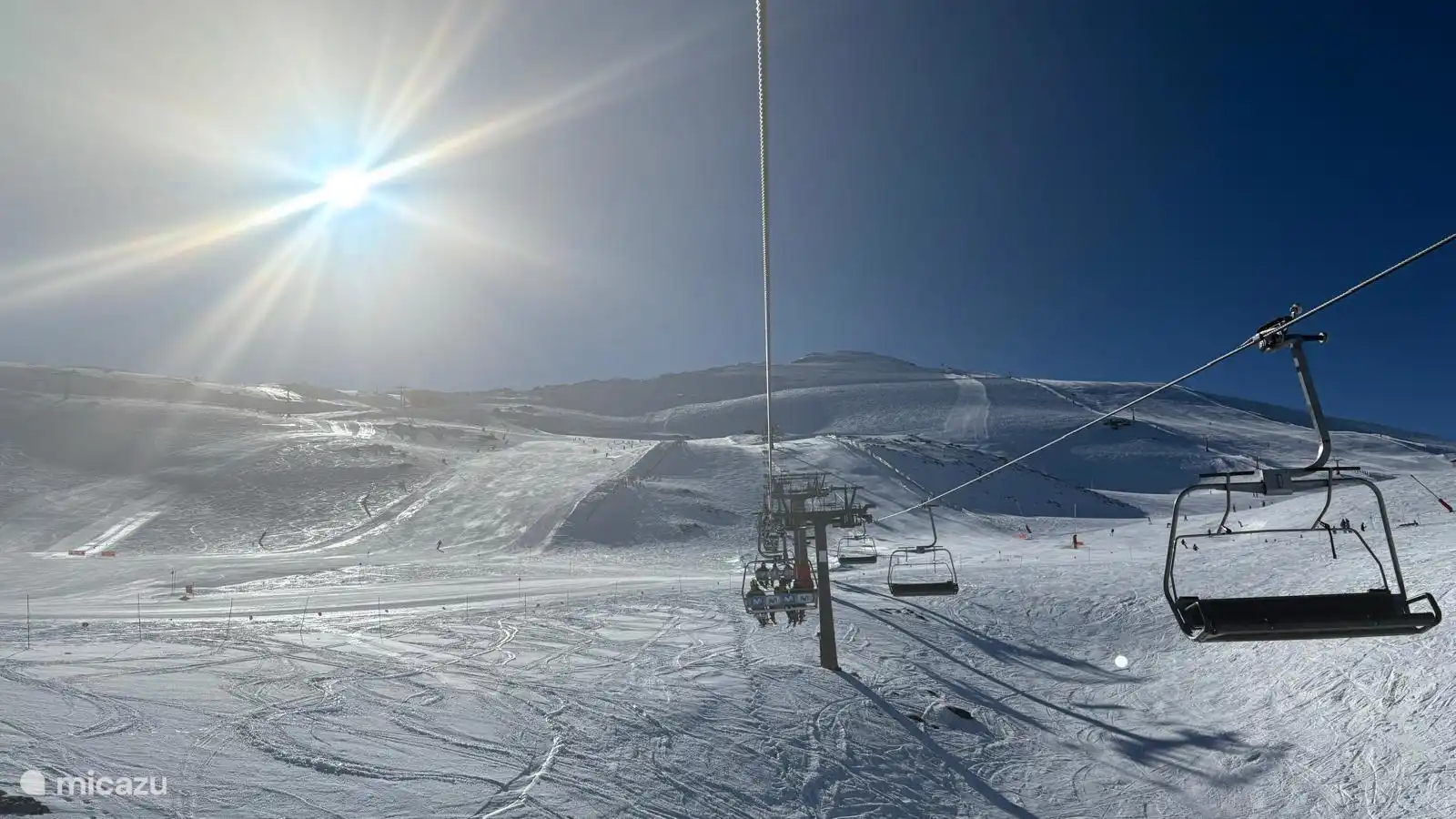 Auch das ist Spanien – nur vier Autostunden entfernt, können Sie sogar in der Nähe von Granada Ski fahren!