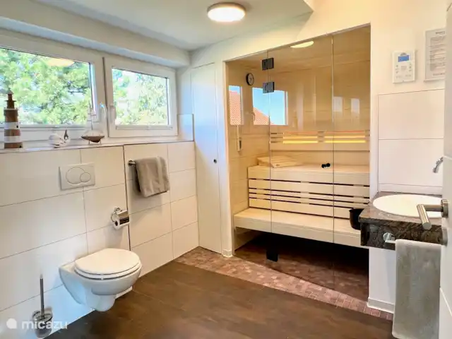 appartement huren in Duitsland, Nedersaksen, Varel – friesland living - Woning met sauna Badkamer met sauna