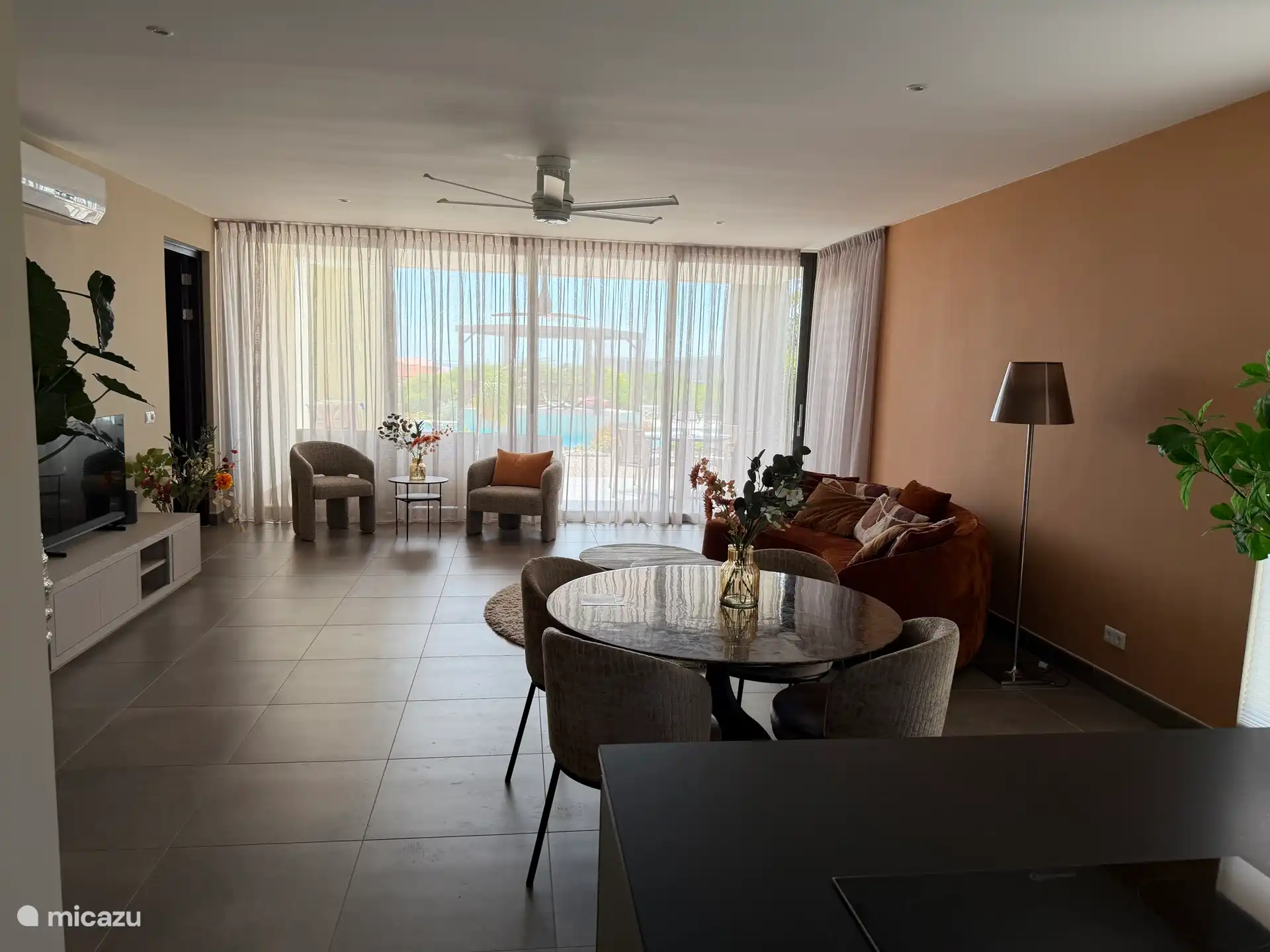 Vista de la habitación desde la cocina