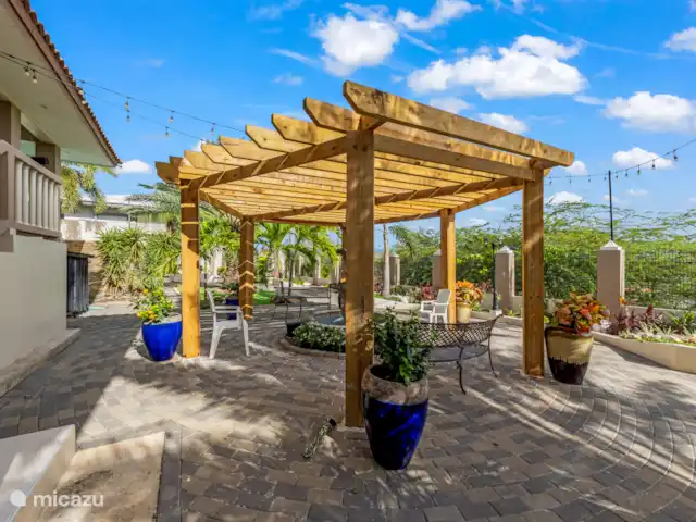 Villa Sophia | Curaçao, Banda Ariba (est), Vredenberg - villa Évadez-vous dans un jardin plein de palmiers, de fleurs et de pure détente à la Villa Sophia