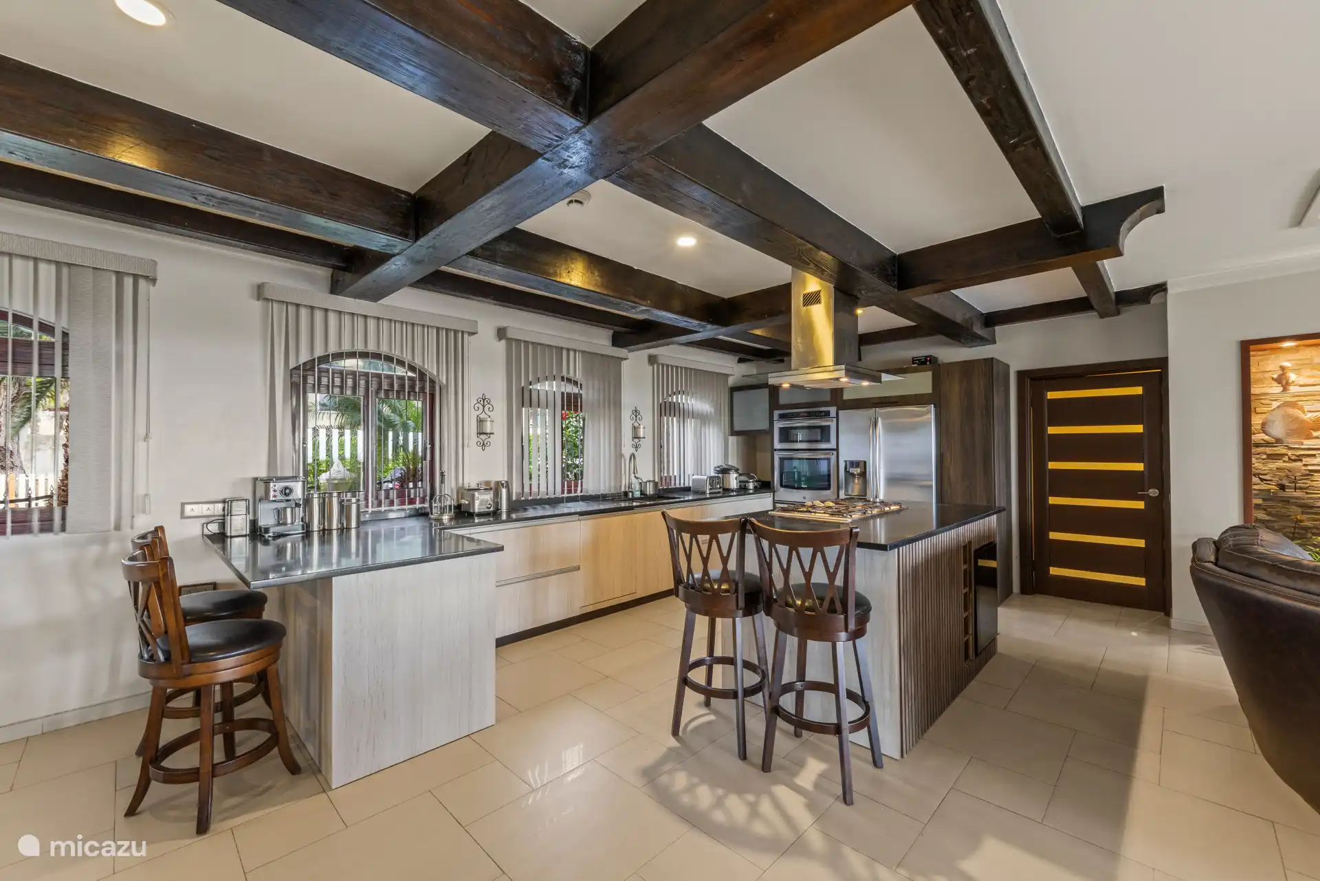 Space, comfort and everything at your fingertips for your culinary moments