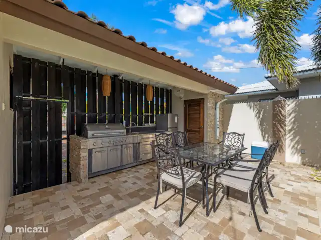 Villa Sophia | Curaçao, Banda Ariba (est), Vredenberg - villa Manger en plein air n’a jamais été aussi agréable : table à manger, barbecue et réfrigérateur à portée de main