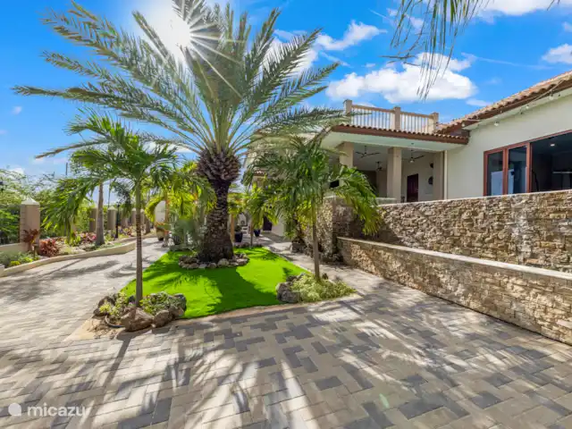 Villa Sophia | Curaçao, Banda Ariba (est), Vredenberg - villa Entre palmiers et fleurs, chaque pas ressemble à des mini-vacances.