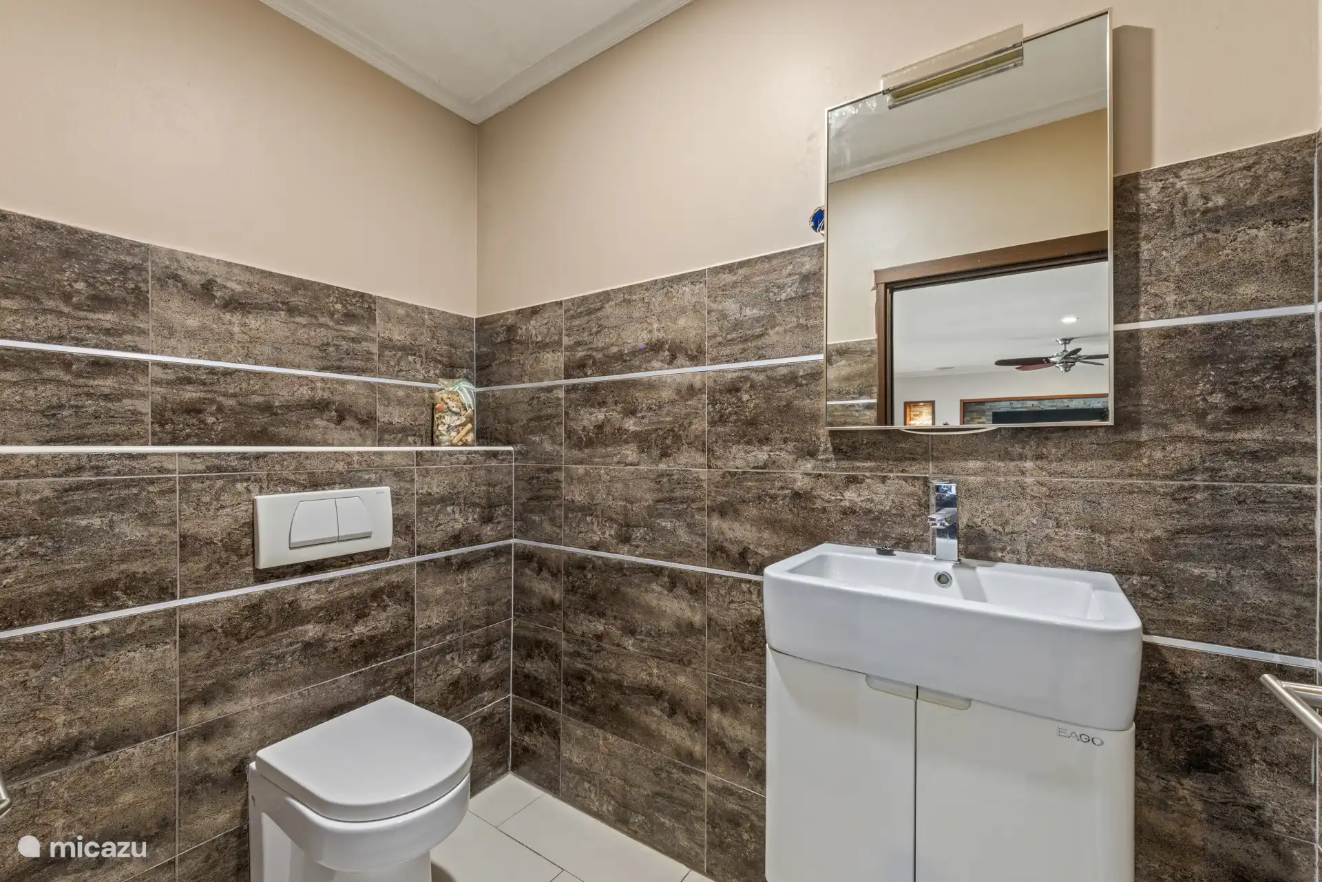 A guest toilet that secretly makes you happy