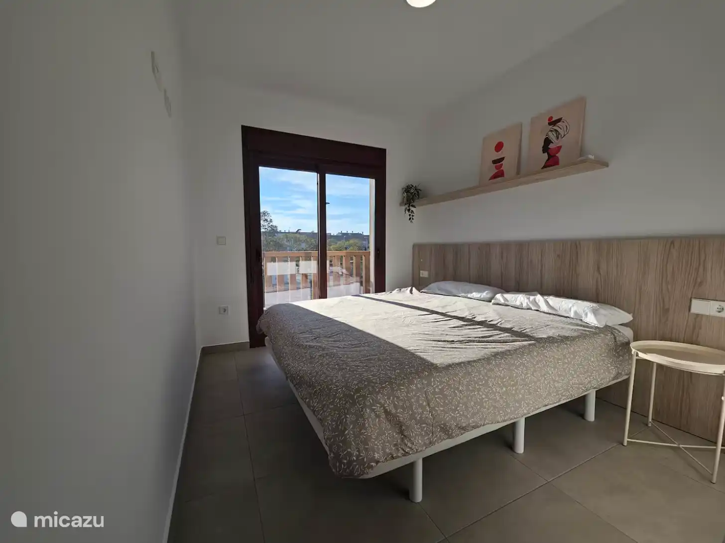 Dormitorio principal con baño privado