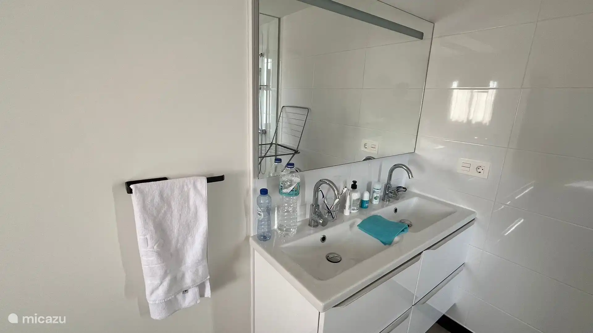 Hauptschlafzimmer mit eigenem Bad