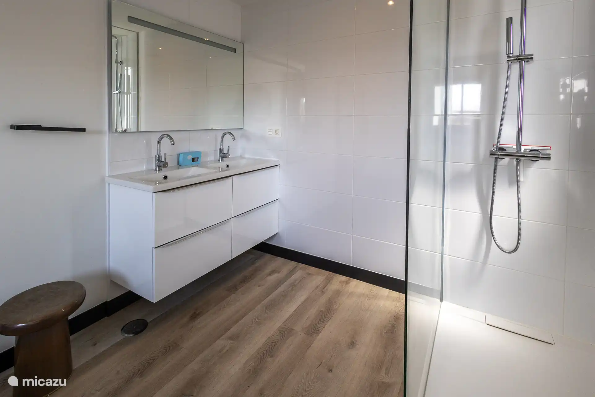 Hauptschlafzimmer mit eigenem Bad