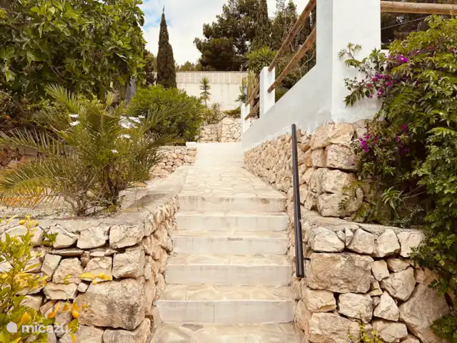 Casa Les Cigales huren in Spanje, Costa Blanca, Benissa - vakantiehuis Trap naar het zwembad