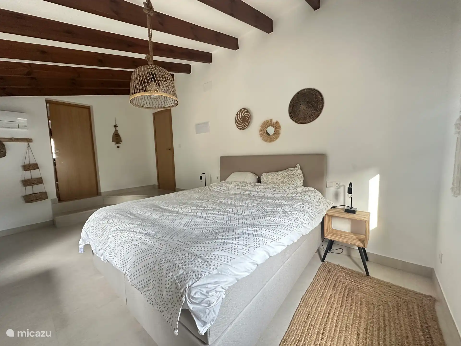 Chambre 3 avec salle de bain partagée