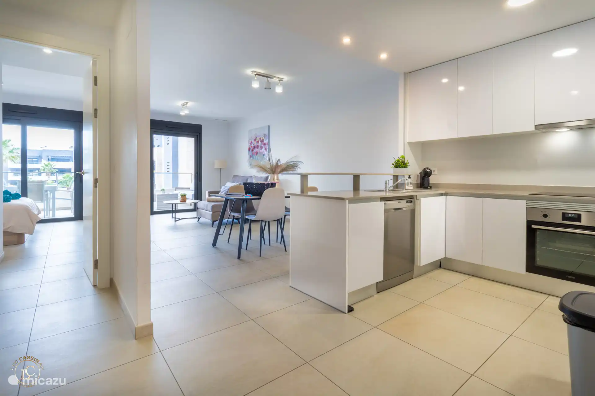 The kitchen / living room