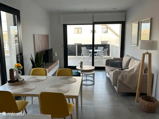 Casa Amanecer en España, Costa Blanca, Orihuela Costa - apartamento amplio y moderno salón con canales de televisión holandeses