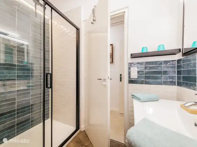 Villa les Deux Roues en Francia, Dordoña, Carsac - casa vacacional Baño