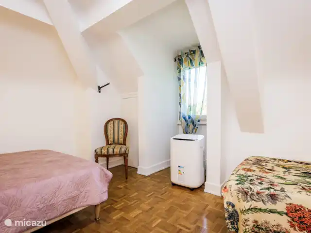 Villa les Deux Roues en Francia, Dordoña, Carsac - casa vacacional Dormitorio