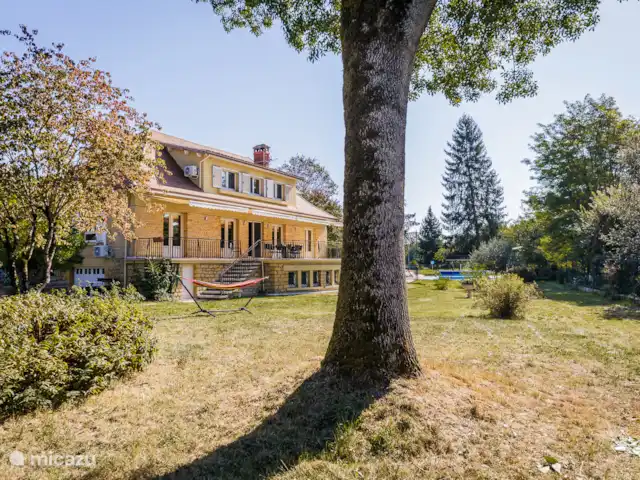 Villa les Deux Roues en Francia, Dordoña, Carsac - casa vacacional Jardín de casa de vacaciones
