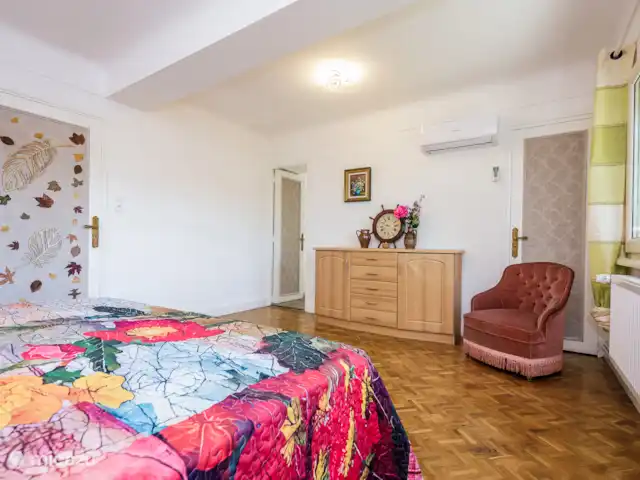 Villa les Deux Roues en Francia, Dordoña, Carsac - casa vacacional Dormitorio