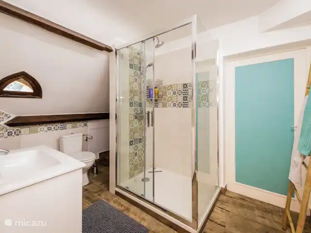 Villa les Deux Roues en Francia, Dordoña, Carsac - casa vacacional Baño