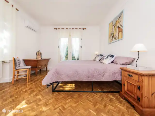 Villa les Deux Roues en Francia, Dordoña, Carsac - casa vacacional Dormitorio