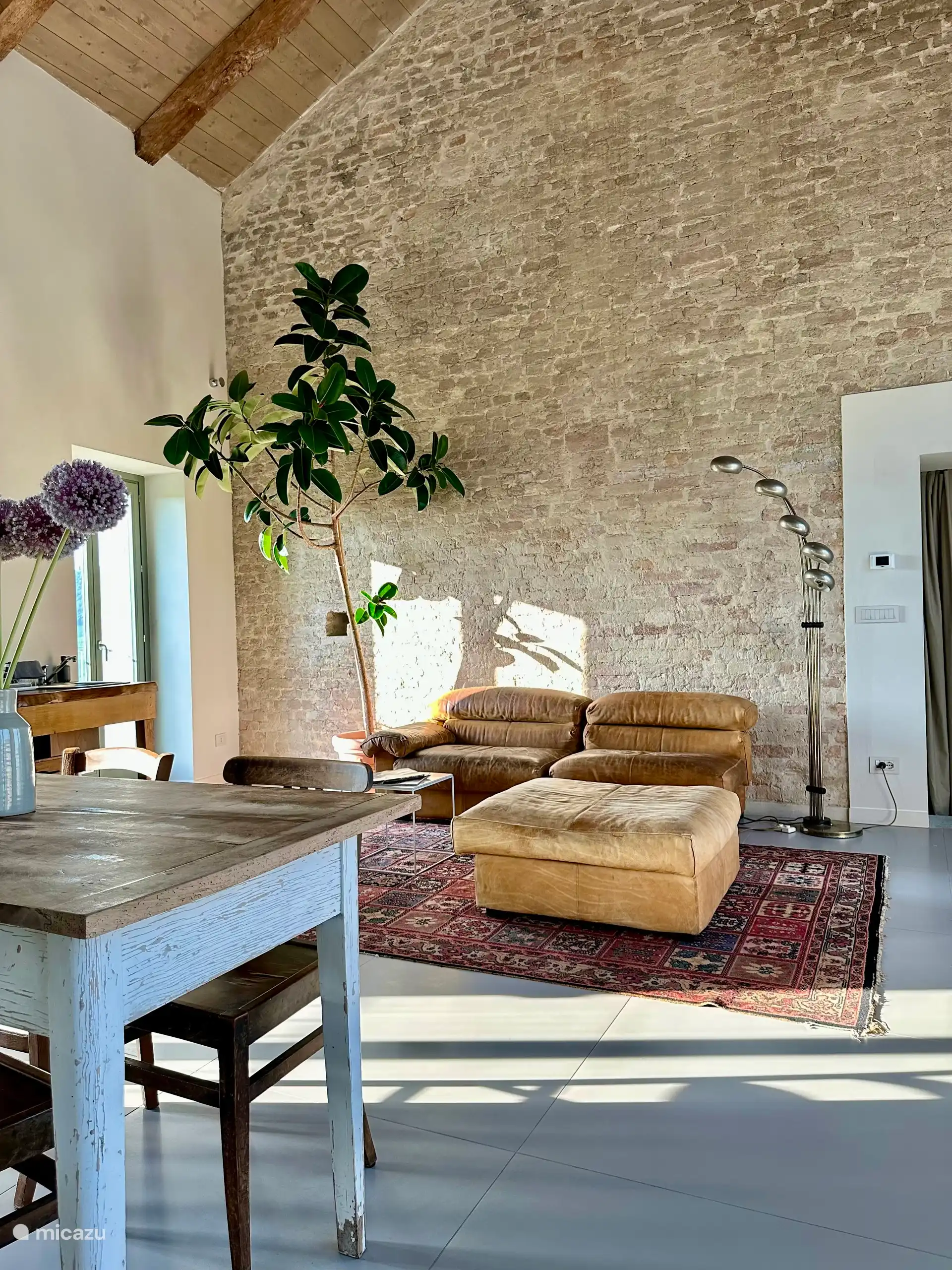 Nuestro cómodo salotto con vistas. 