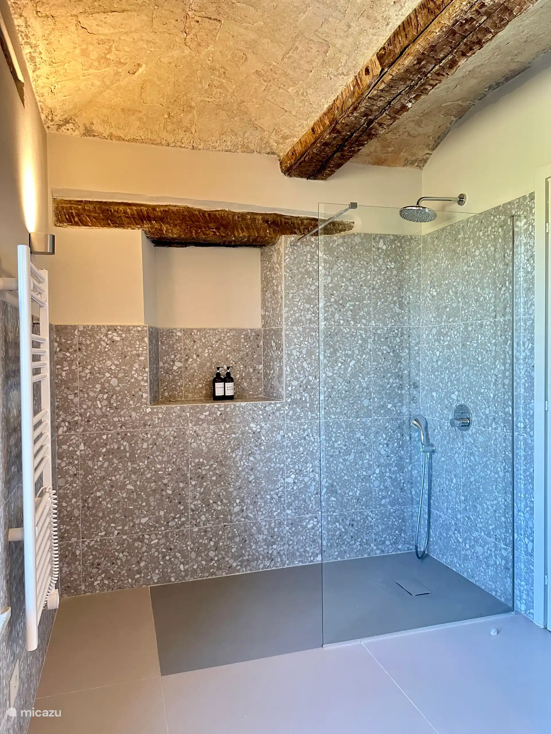 Ducha a ras de suelo