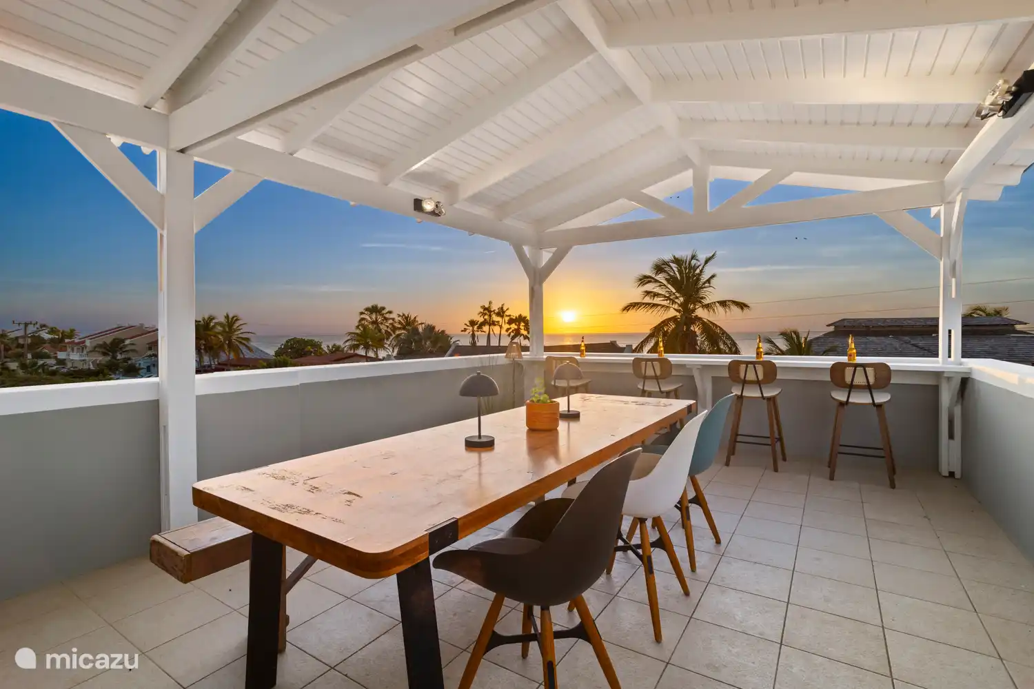 Dachterrasse mit tollem Blick auf das Karibische Meer