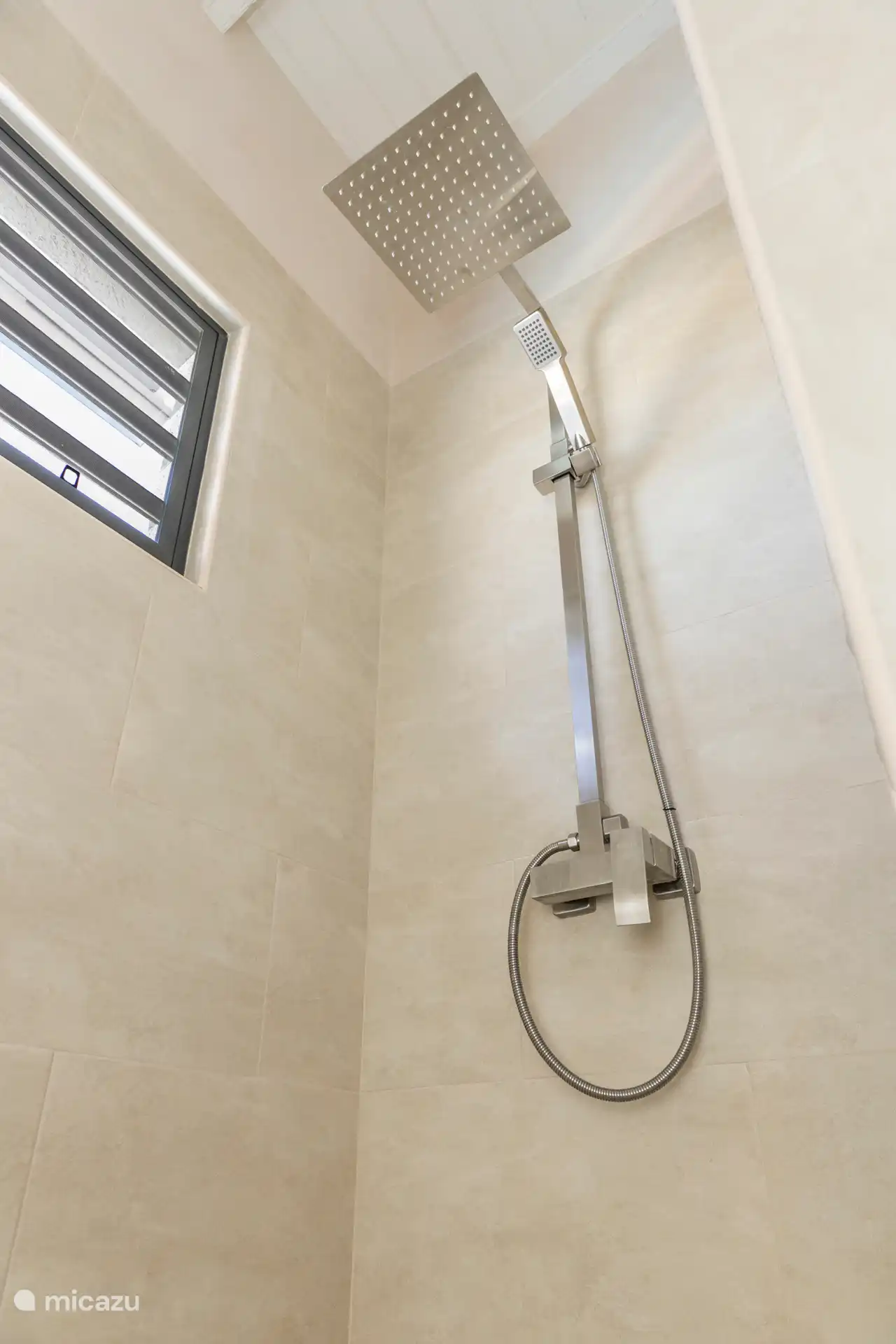 Badezimmer 2, befindet sich im ersten Stock