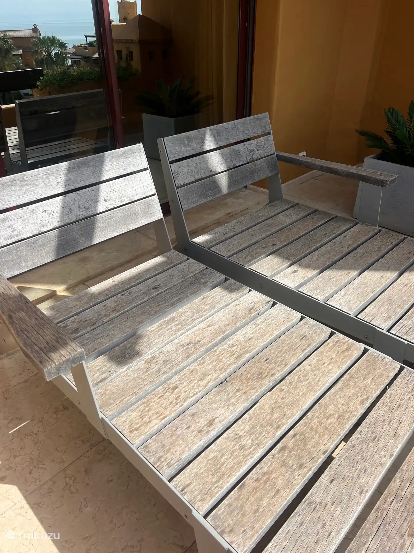 These are the 2 sun loungers from the balcony of the master bedroom.