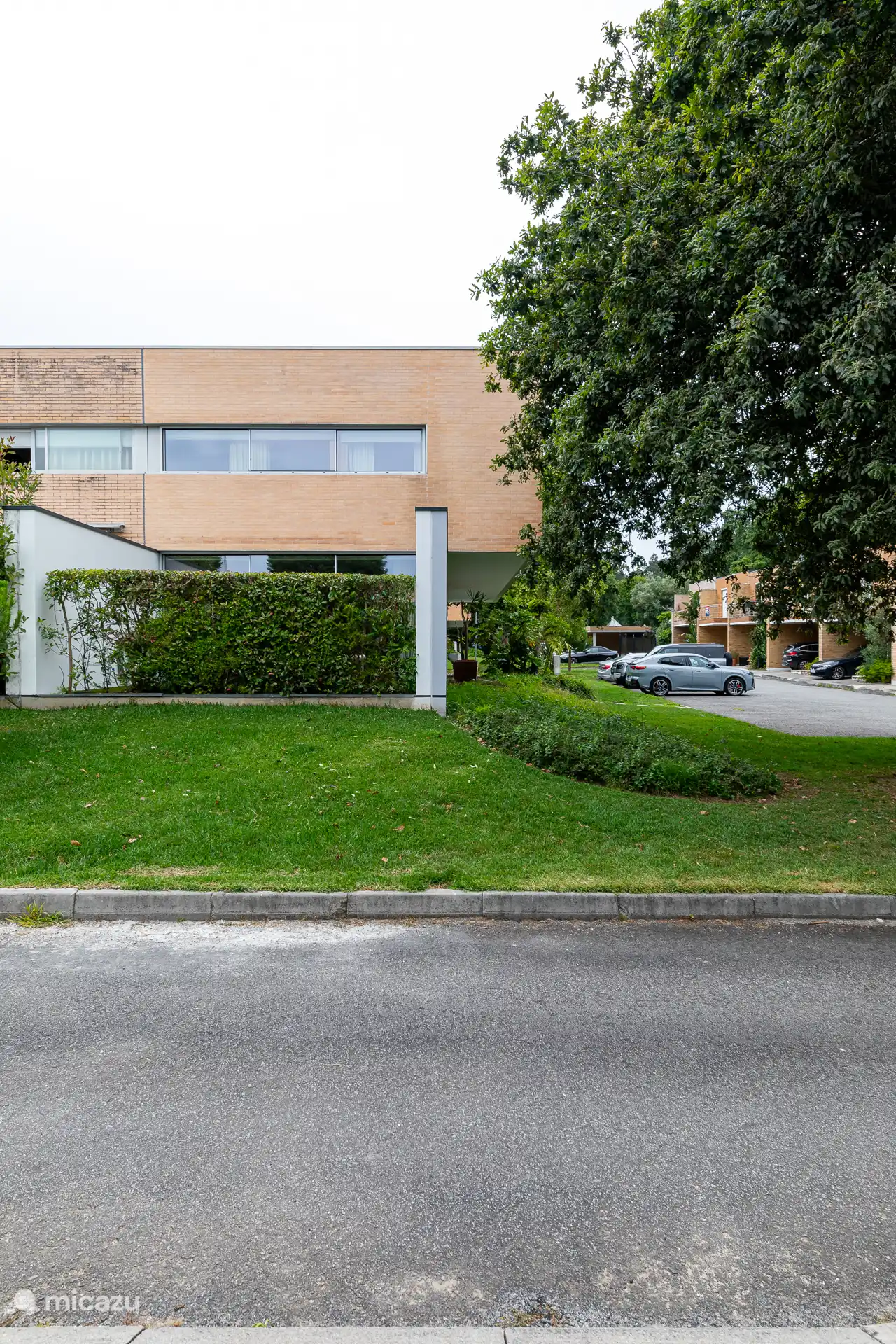 Blick auf das Haus von außen.