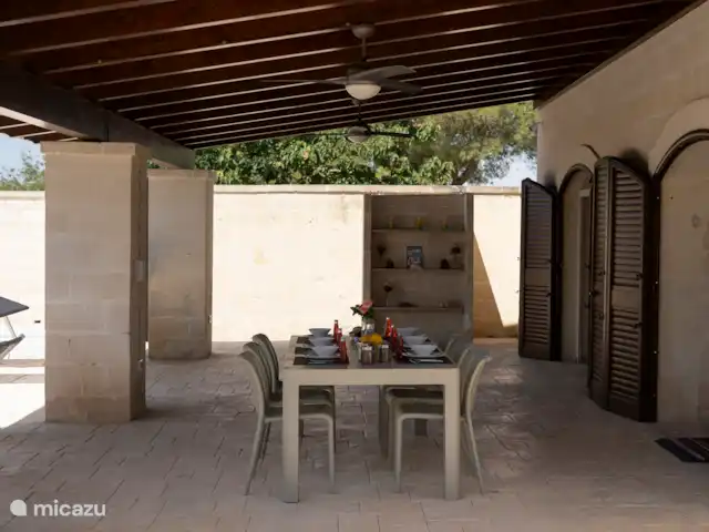 Charl Schutten | Italie, Pouilles (Puglia), Francavilla Fontana - villa Véranda