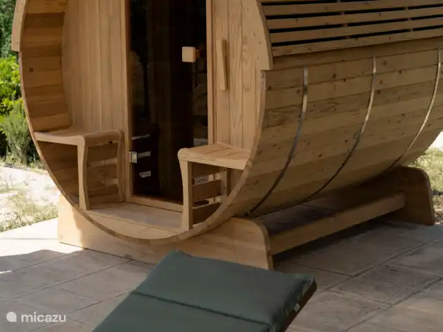 Charl Schutten | Italie, Pouilles (Puglia), Francavilla Fontana - villa Sauna