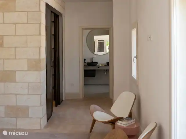 Charl Schutten | Italie, Pouilles (Puglia), Francavilla Fontana - villa Walk-in/salle de bain