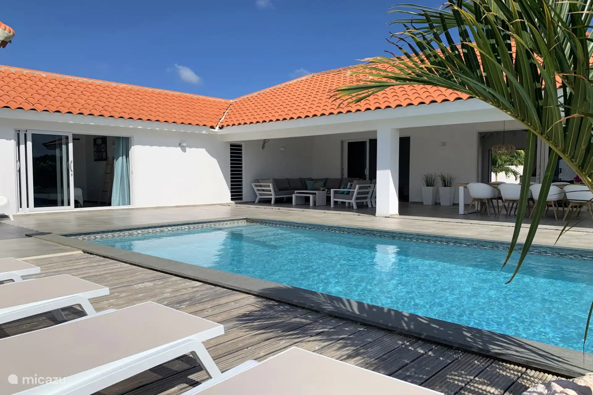 Veranda mit Swimmingpool