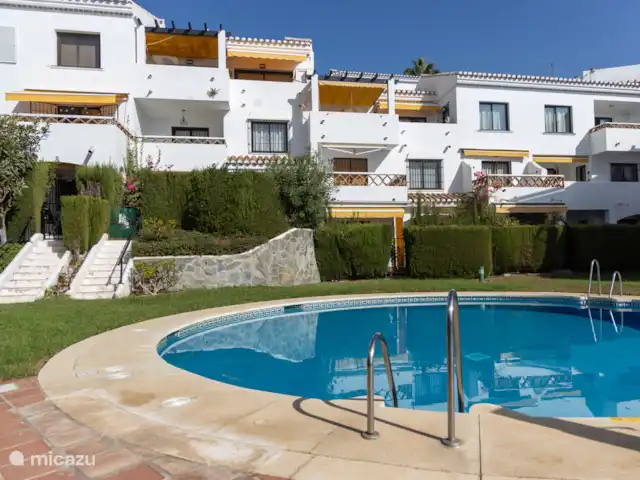 apartamento en España, Costa del Sol, Benalmádena – Casa Benito con piscina privada Se puede acceder a la piscina por escaleras