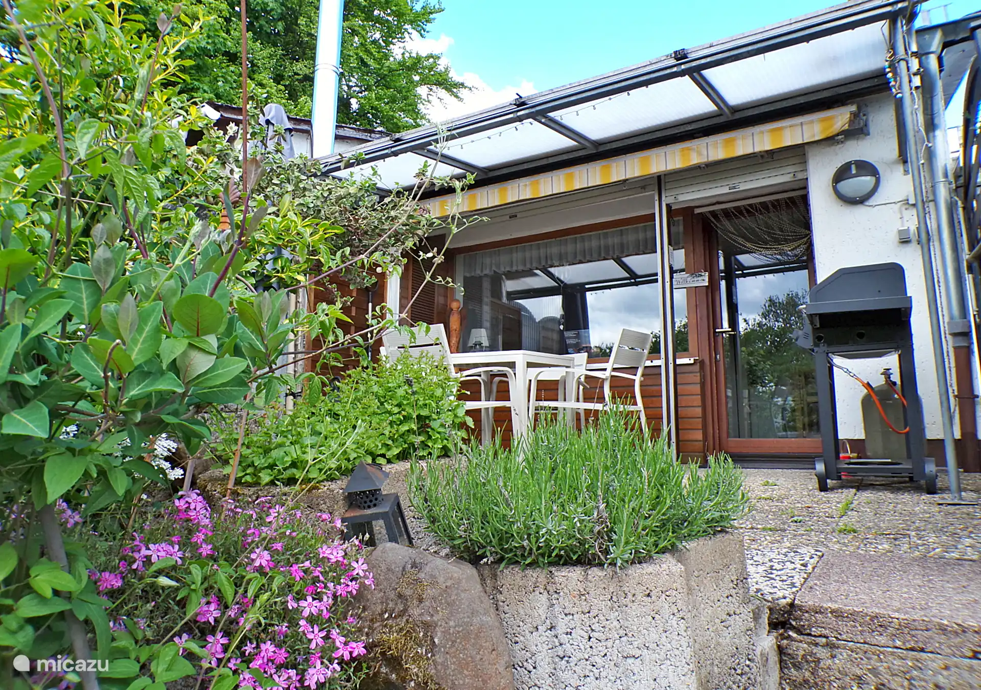 terraced house in Hesse, Germany – Holiday home at the junction T12 terrace 