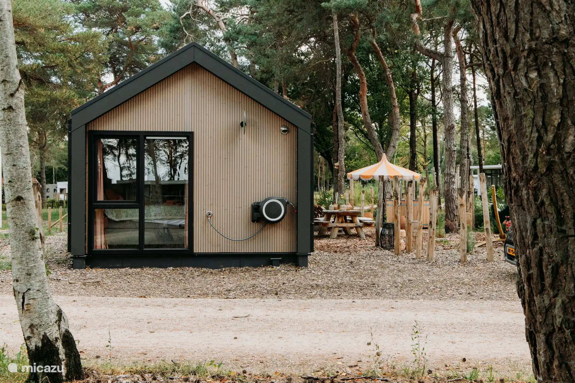 Die Vorderseite unserer nachhaltigen Kabine