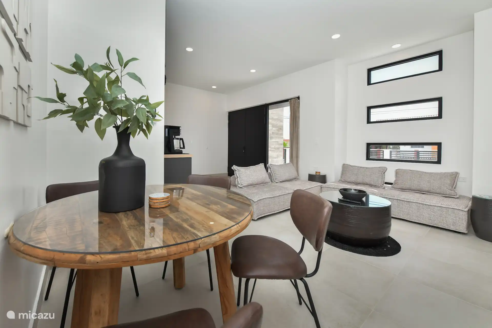 Wohnzimmer mit Kaffeeecke