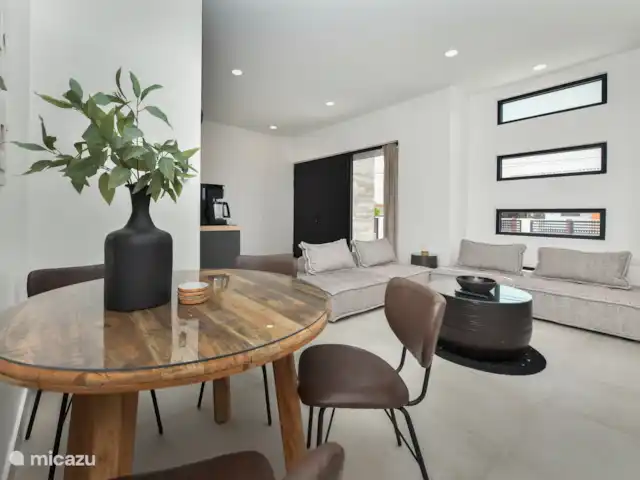 Casa Ruby con piscina privada en Aruba, Norte, Noord - casa vacacional Salón con rincón de café