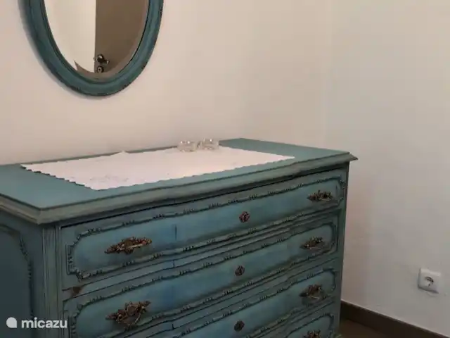 Location de Vacances Portugal, Viana do Castelo, Paredes de Coura, maison de vacances - Villa avec piscine privée  Chambre d’hôtes placard et miroir