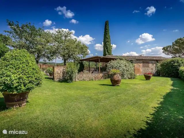 Wandelen, Italië, Toscane, Covigliaio Firenze, villa Villa Valle Serena 3. Villa Valle Serena