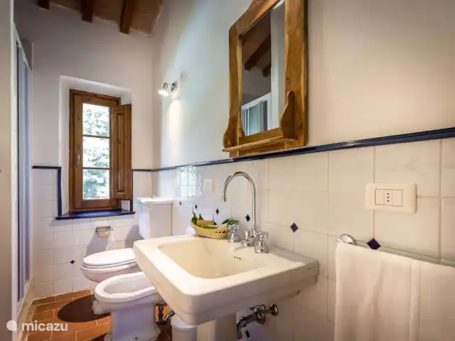 Wandelen, Italië, Toscane, Covigliaio Firenze, villa Villa Valle Serena 35. Villa Valle Serena