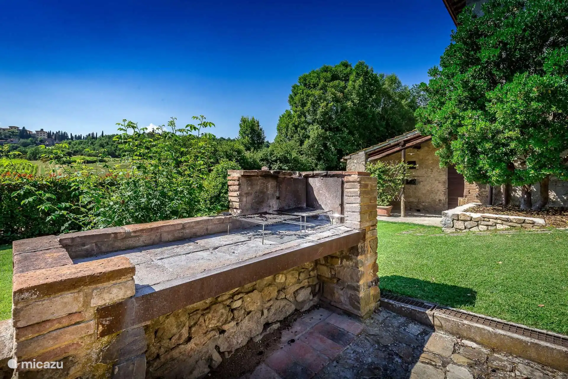 8. Villa Valle Serena