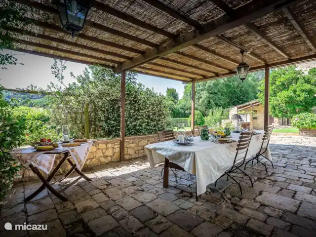 Wandelen, Italië, Toscane, Covigliaio Firenze, villa Villa Valle Serena 12. Villa Valle Serena