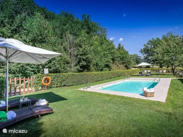 Wandelen, Italië, Toscane, Covigliaio Firenze, villa Villa Valle Serena 6. Villa Valle Serena