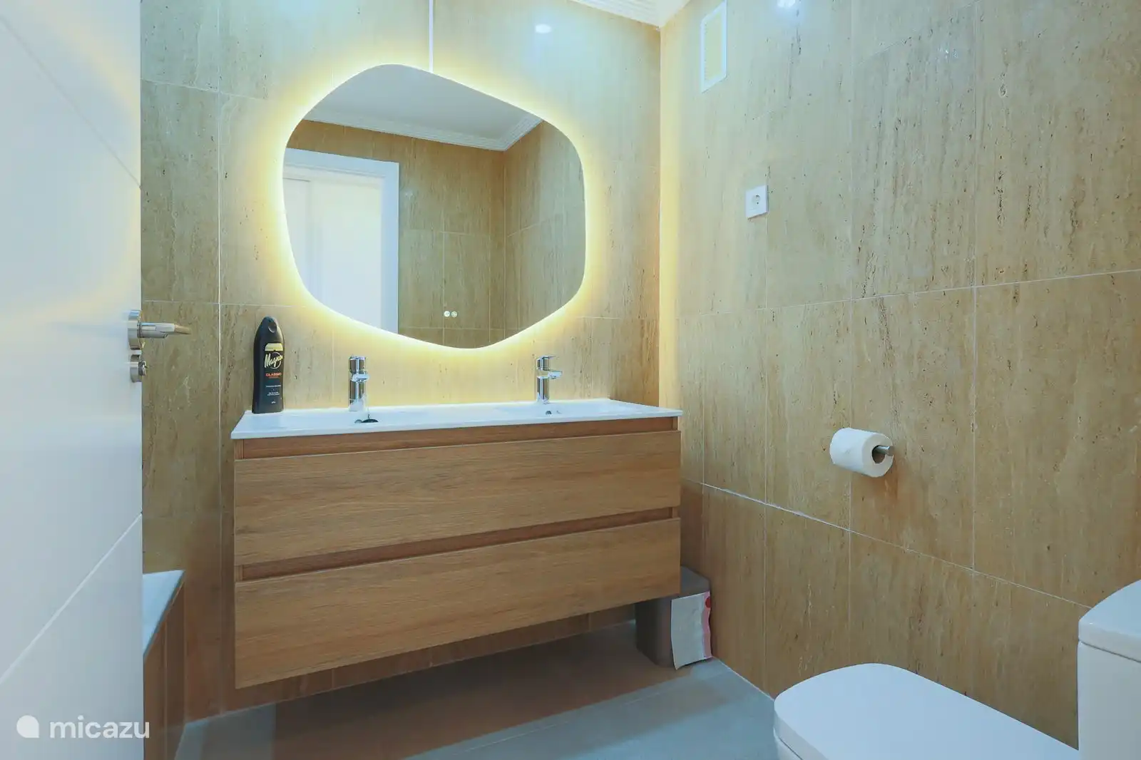 Salle de bain attenante 