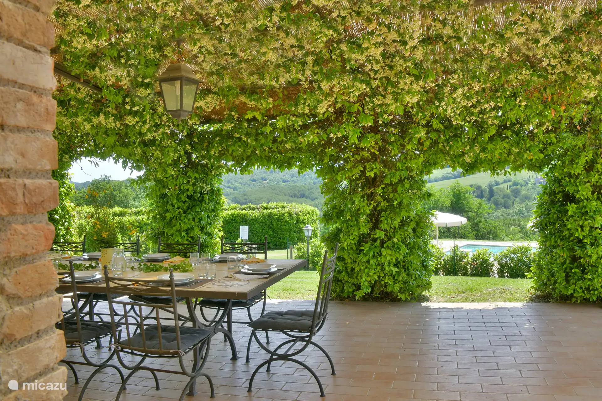 9. Villa Piazza dei Miracoli